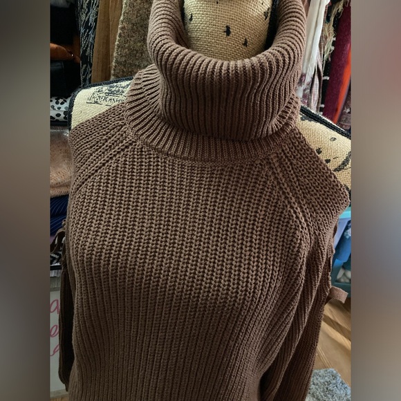 Venus, NW0T, brown turtleneck, cold shoulder sweater - Picture 2 of 5